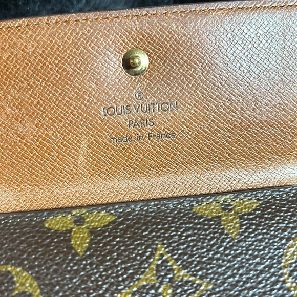 Vintage (GUC) LV wallet monogram unisex wallet 🤎 add a chain and it’s a purse - Picture 4 of 10